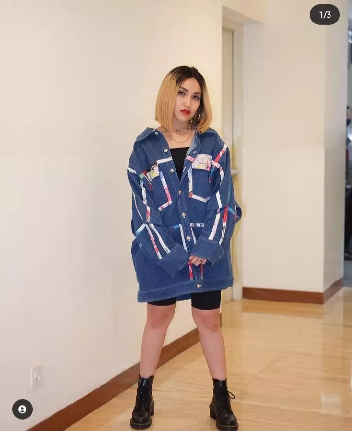 Potret Ayu Ting Ting dengan gaya Korean style Instagram/@ayutingting92