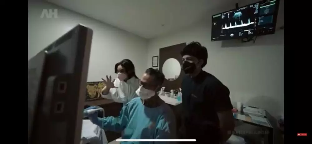 Aurel cek kandungan © 2021 brilio.net Aurel cek kandungan © 2021 brilio.net