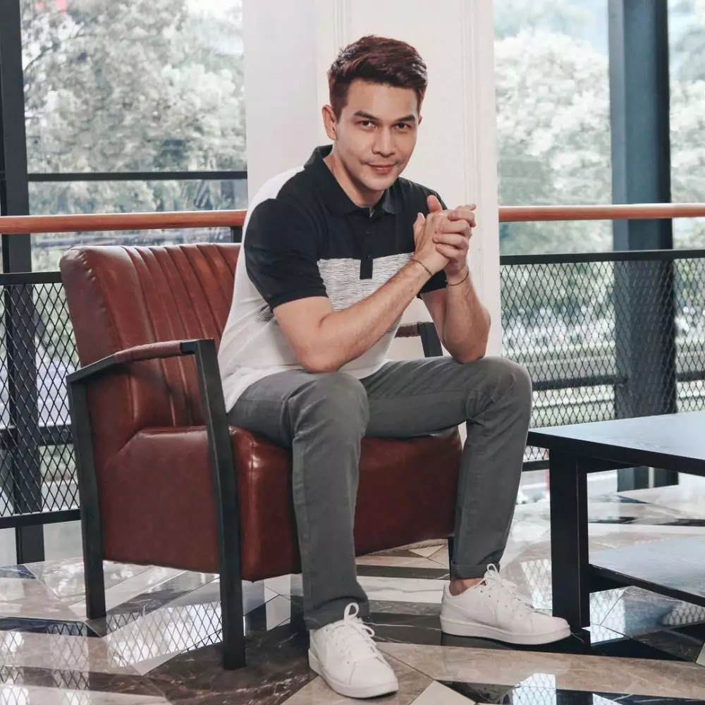 jonthan frizzy bantah selingkuh © 2021 berbagai sumber jonthan frizzy bantah selingkuh © 2021 berbagai sumber