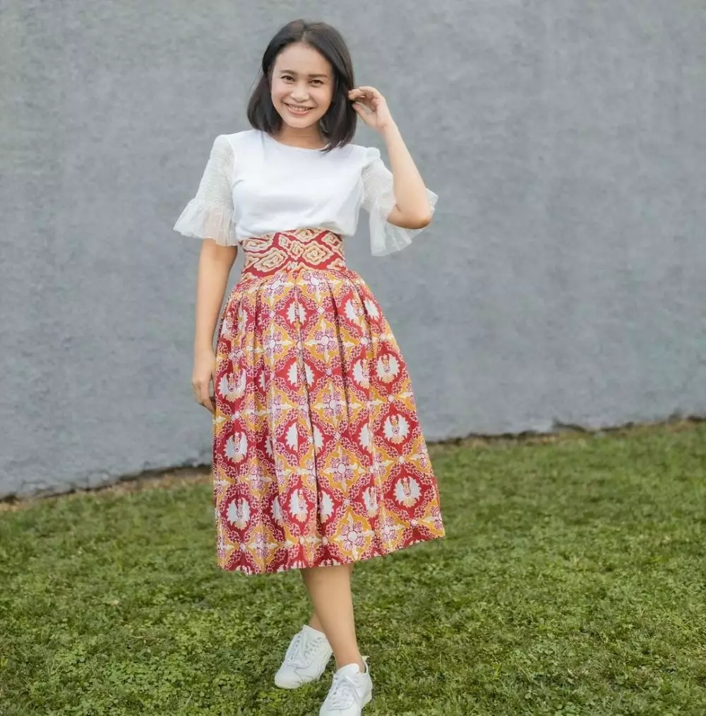 Kabar penyanyi solo wanita era 2000-an dari berbagai sumber Kabar penyanyi solo wanita era 2000-an dari berbagai sumber