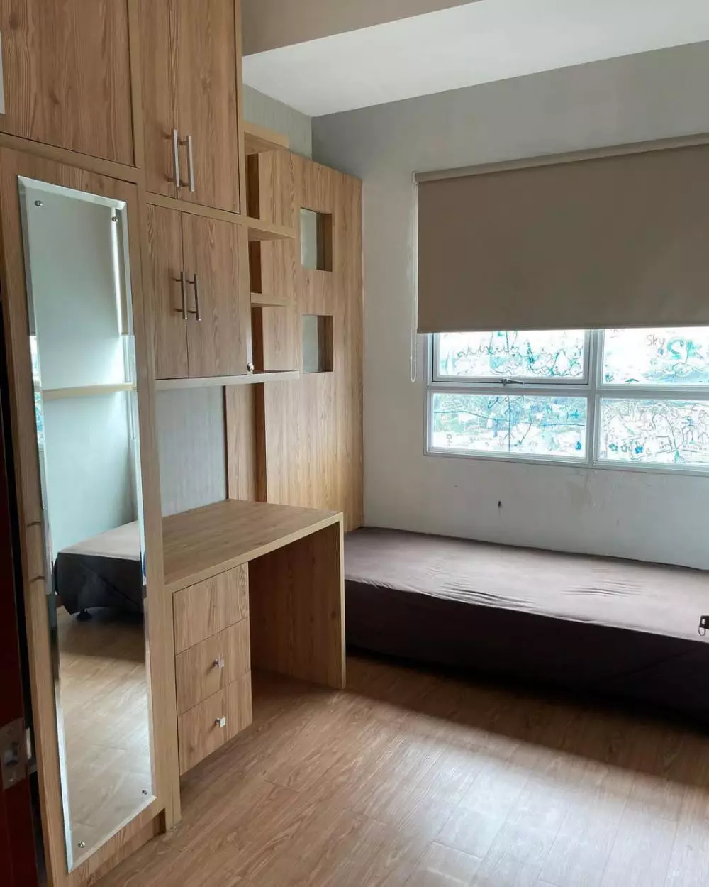 Potret apartment Ernest Prakasa © 2021 brilio.net Potret apartment Ernest Prakasa © 2021 brilio.net