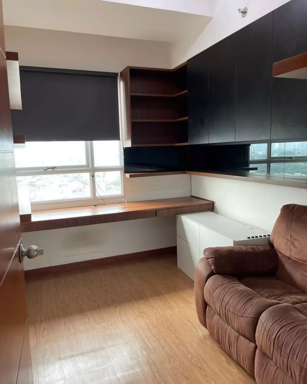 Potret apartment Ernest Prakasa © 2021 brilio.net Potret apartment Ernest Prakasa © 2021 brilio.net