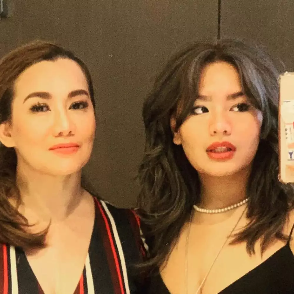 Reza Artamevia unggah foto bareng putri bungsunya Zahwa Instagram Reza Artamevia unggah foto bareng putri bungsunya Zahwa Instagram