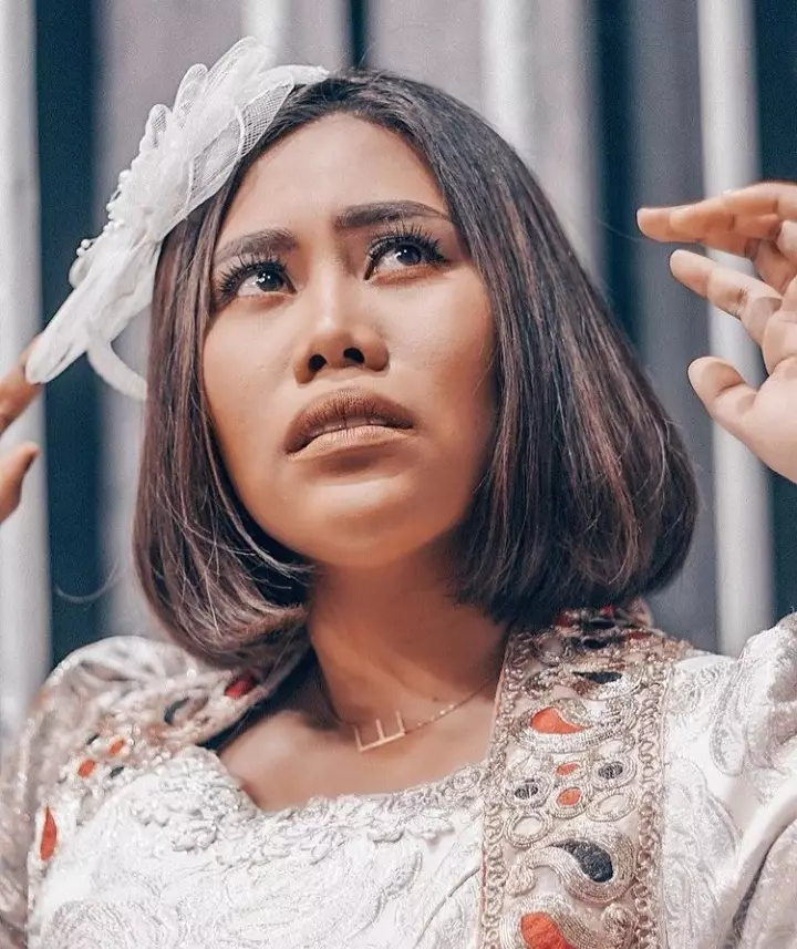 seleb pukau khalayak dengan kulit eksotis Berbagai sumber 