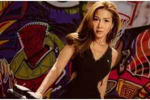 Miliki perut rata, ini 7 pola hidup sehat Andrea Dian