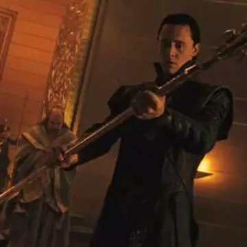 Senjata terkuat dalam film Marvel berbagai sumber Senjata terkuat dalam film Marvel berbagai sumber