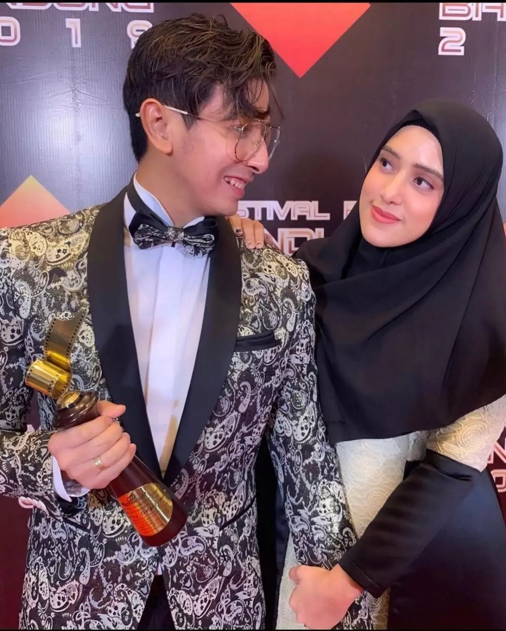 fairuz kenang masa sulit dengan sonny © instagram fairuz kenang masa sulit dengan sonny © instagram