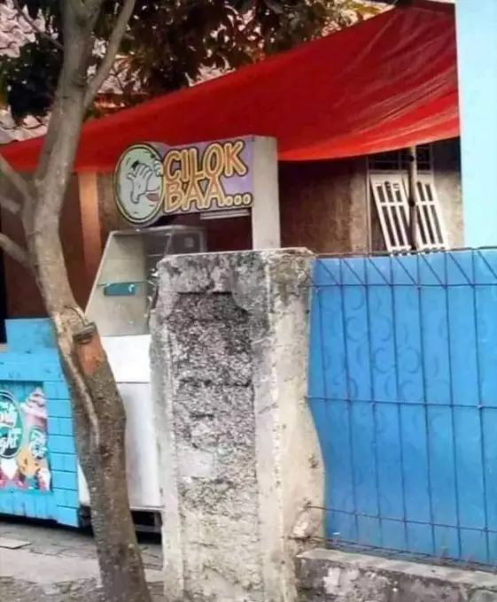 pelesetan di nama toko yang kocaknya bikin mikir deh © 2021 twitter.com pelesetan di nama toko yang kocaknya bikin mikir deh © 2021 twitter.com