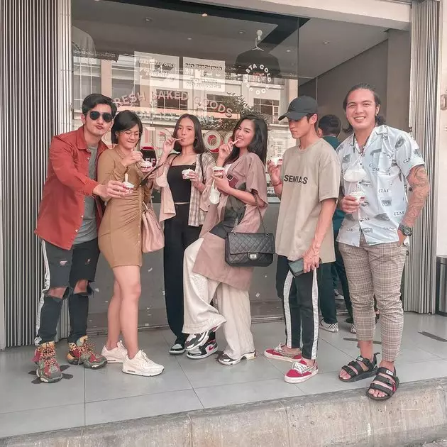 Momen pemain 'Buku Harian Seorang Istri' berbagai sumber