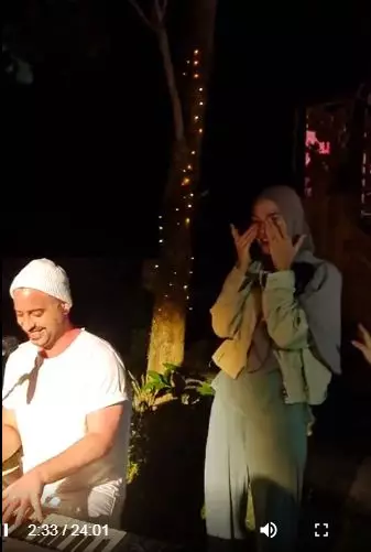 Zaskia Adya Mecca dapat kejutan duet bareng idola © Instagram/@zaskiadyamecca