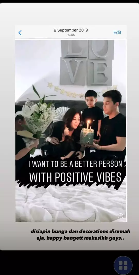 Dhena Devanka kenang momen ultah  Instagram/@dhenafrizzy Dhena Devanka kenang momen ultah  Instagram/@dhenafrizzy