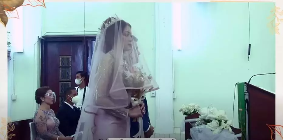 penikahan anak Minati Atmanegara © 2021 brilio.net