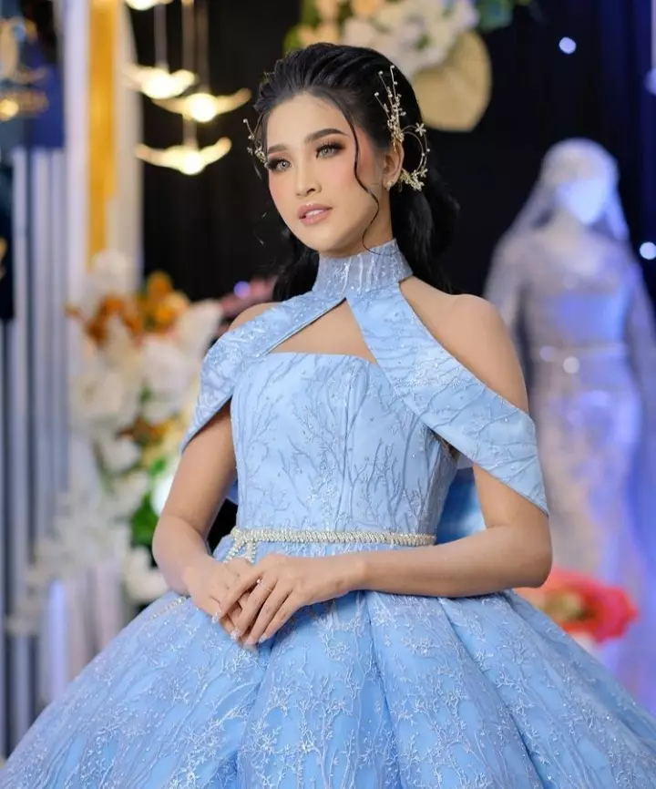 Wakil Indonesia di Miss Supranational Berbagai sumber 