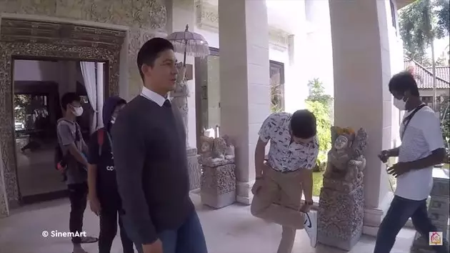 Penampakan lokasi syuting ‘Naluri Hati’ ©Sinemart Penampakan lokasi syuting ‘Naluri Hati’ ©Sinemart