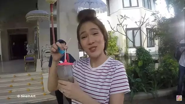 Penampakan lokasi syuting ‘Naluri Hati’ ©Sinemart Penampakan lokasi syuting ‘Naluri Hati’ ©Sinemart