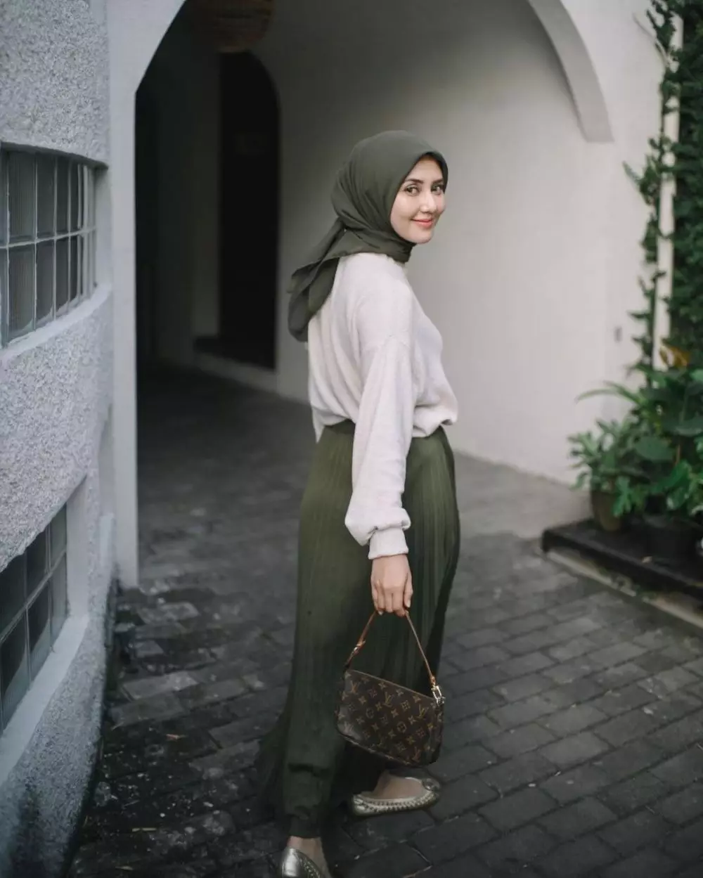 Potret Rara Nawangsih Instagram © 2021 brilio.net Potret Rara Nawangsih Instagram © 2021 brilio.net