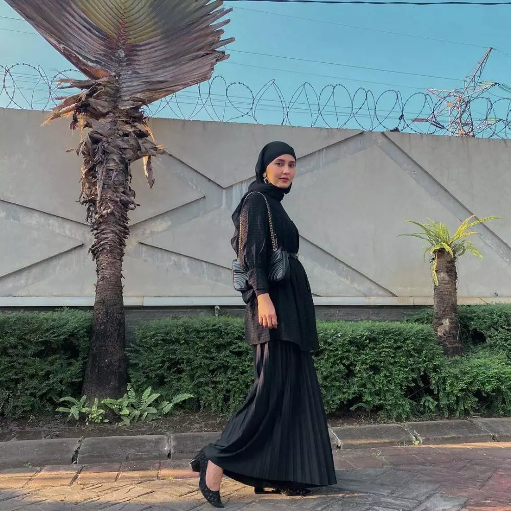 Potret Rara Nawangsih Instagram © 2021 brilio.net Potret Rara Nawangsih Instagram © 2021 brilio.net