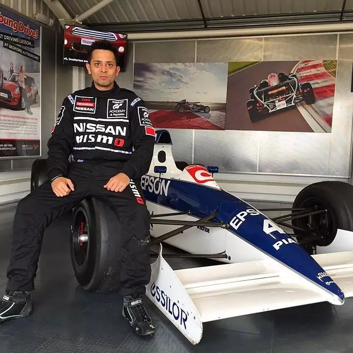 gaya Catra Felder anak Minati di arena balap  Instagram © 2021 brilio.net