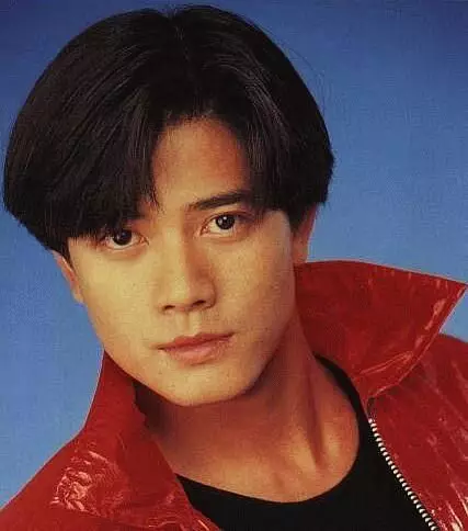 Pesona Aaron Kwok saat muda dari berbagai sumber Pesona Aaron Kwok saat muda dari berbagai sumber