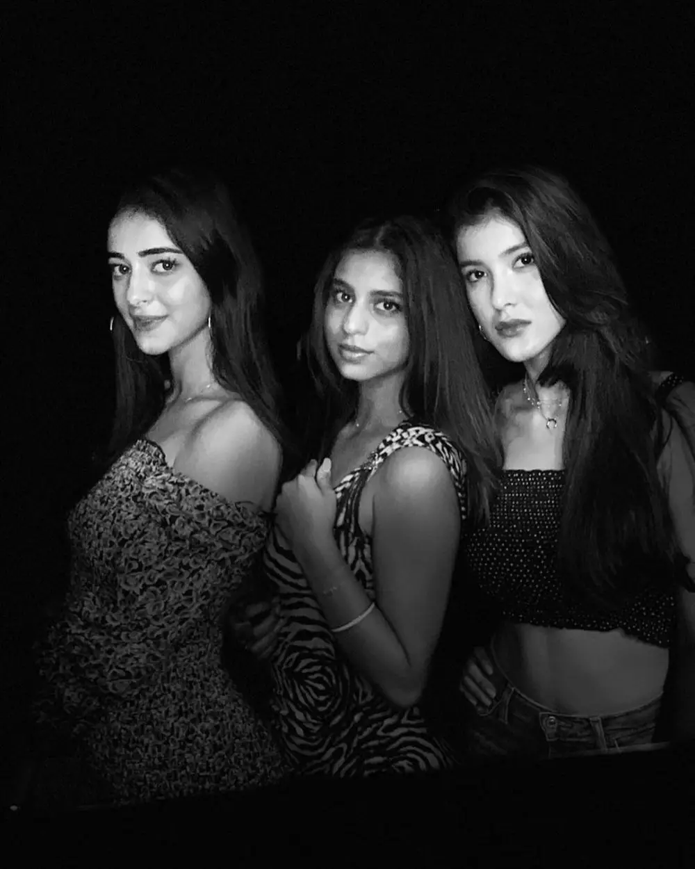 Suhana Ananya Shanaya BFF © 2021 berbagai sumber Suhana Ananya Shanaya BFF © 2021 berbagai sumber