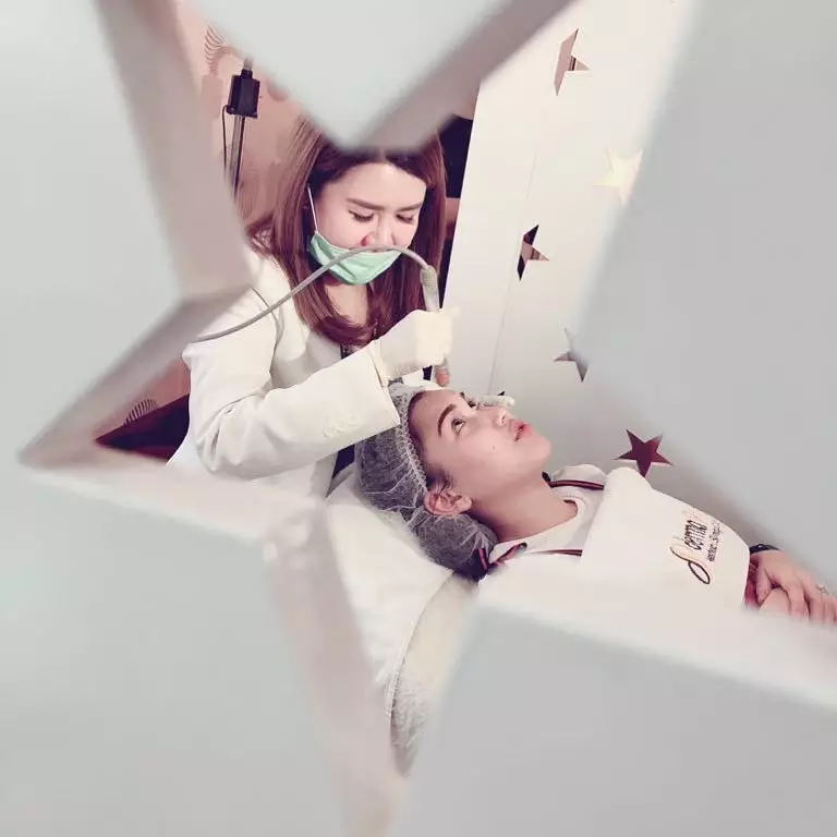 ayu ting ting sebelum dan sesudah perawatan © instagram