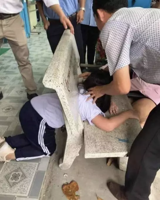 momen apes orang kalau terjebak di tempat umum © 2021 1cak.com momen apes orang kalau terjebak di tempat umum © 2021 1cak.com