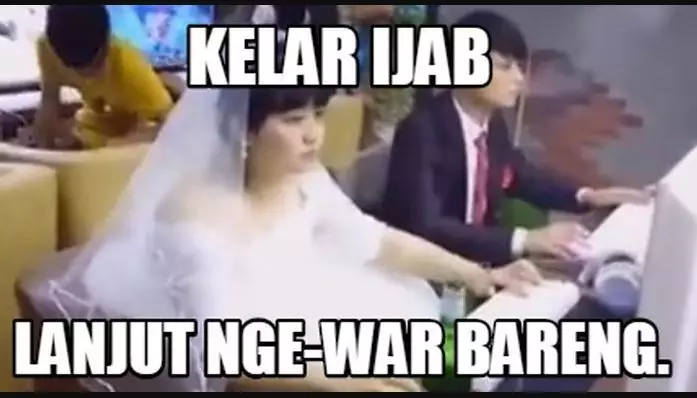 meme kecanduan game istimewa