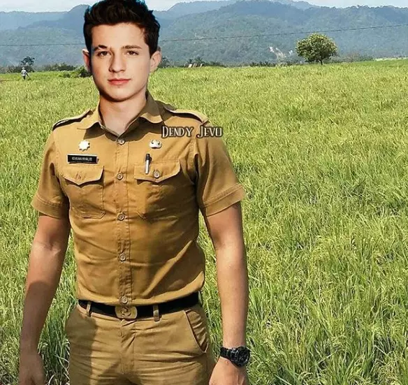 editan seleb pns © 2021 berbagai sumber