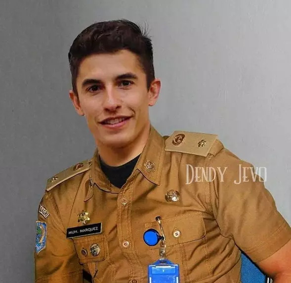 editan seleb pns © 2021 berbagai sumber