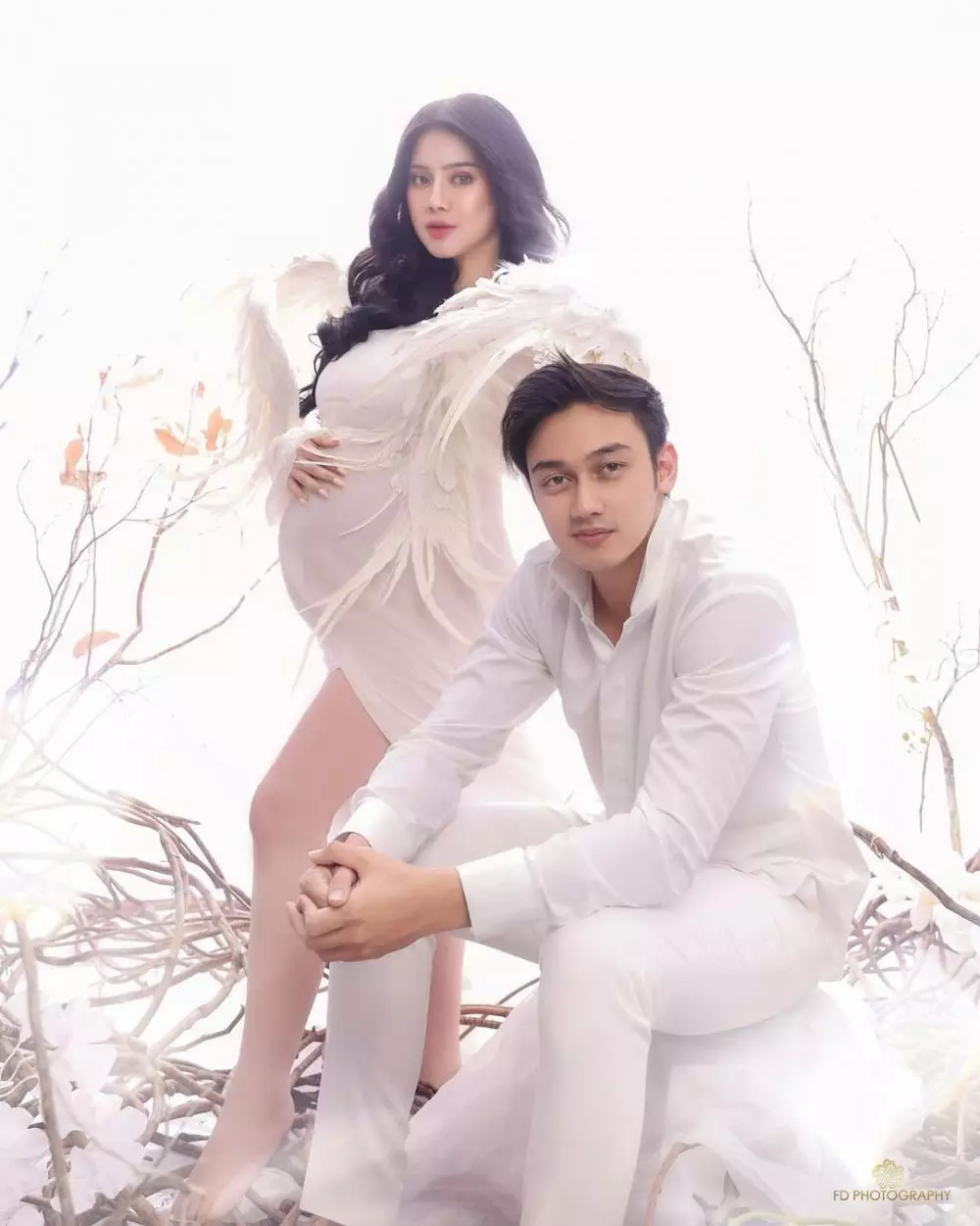 potret maternity shoot Felicya Angelista Instagram/@fdphotography90 potret maternity shoot Felicya Angelista Instagram/@fdphotography90