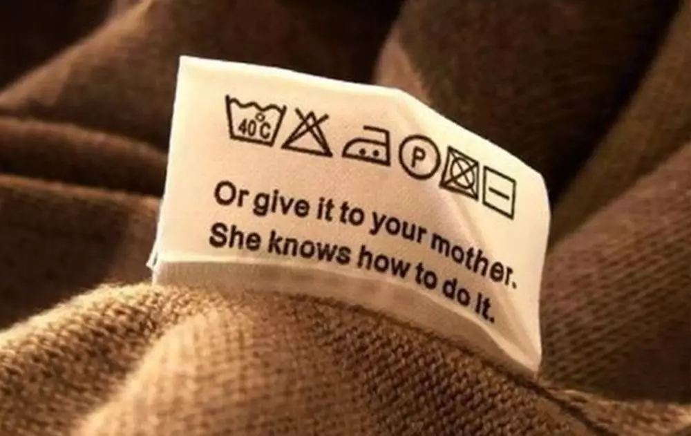 peringatan di label baju yang bikin melongo abis © 2021 1cak.com