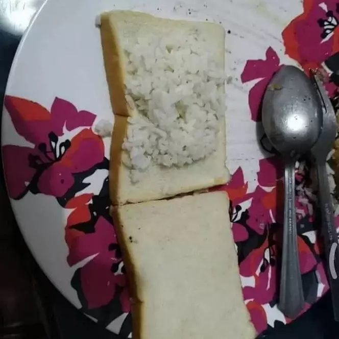 17 Meme lucu menu makanan mahasiswa akhir bulan, bikin ngelus dada © 2021 brilio.net 17 Meme lucu menu makanan mahasiswa akhir bulan, bikin ngelus dada © 2021 brilio.net