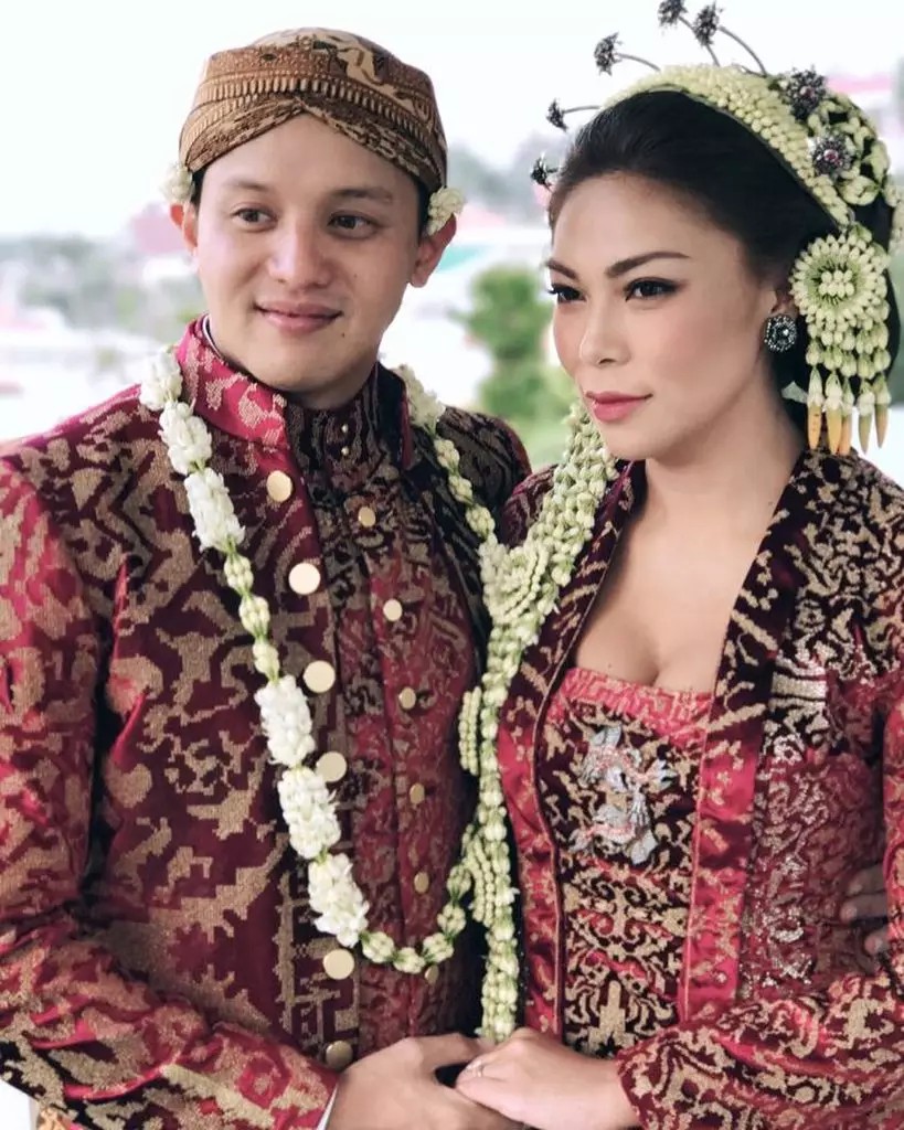 Momen pernikahan pembalap Indonesia © 2021 brilio.net