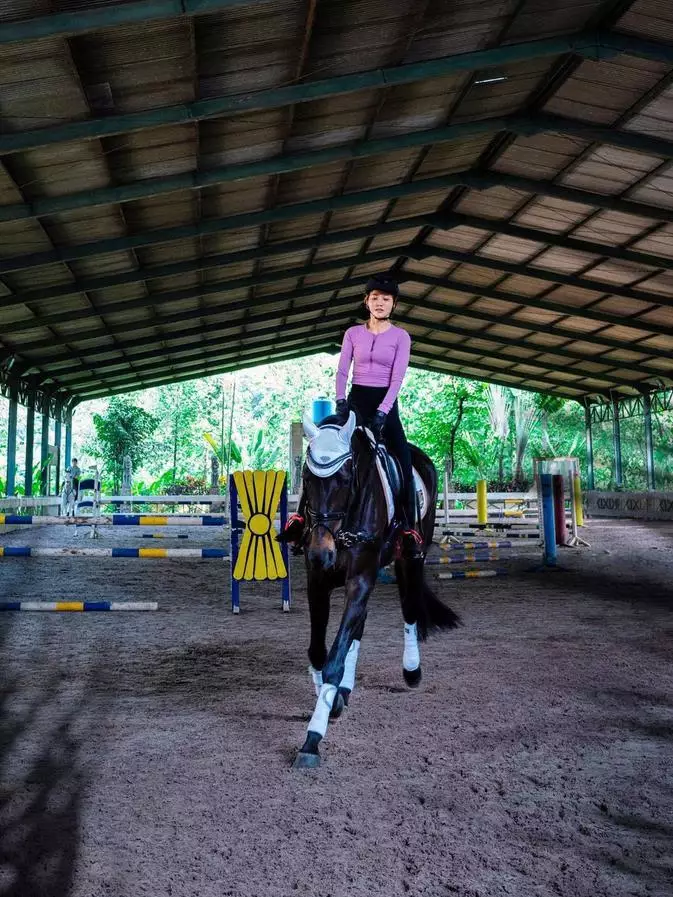 Kado unik seleb cantik © 2021 brilio.net