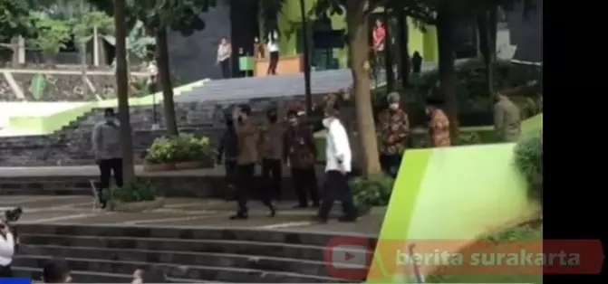 Momen Gibran dampingi dinas Jokowi di Solo © berbagai sumber