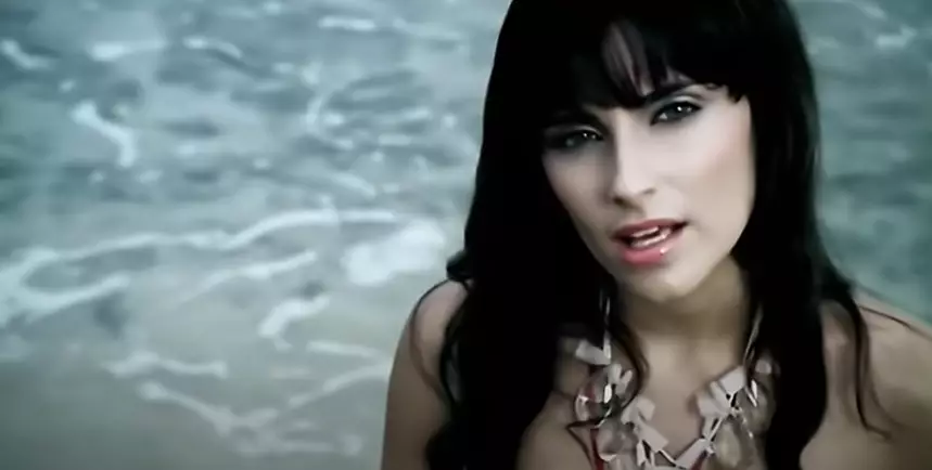 Kolaborasi memukau Coldplay dan 7 musisi berbagai sumber