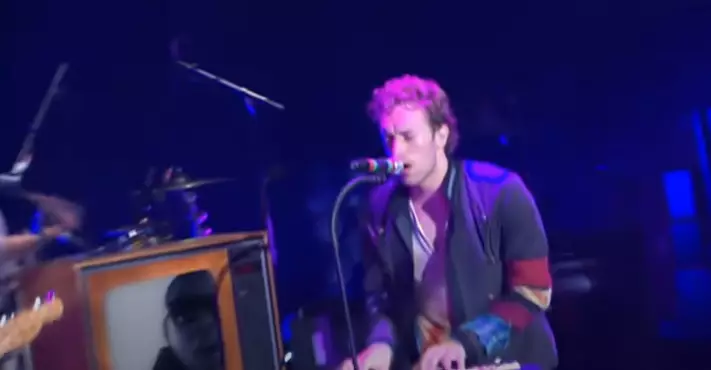 Kolaborasi memukau Coldplay dan 7 musisi berbagai sumber