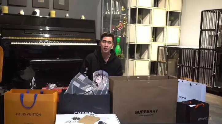 kado ulang tahun verrel bramasta © YouTube kado ulang tahun verrel bramasta © YouTube