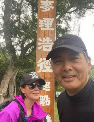 Kabar raja film Mandarin 90-an dari berbagai sumber Kabar raja film Mandarin 90-an dari berbagai sumber