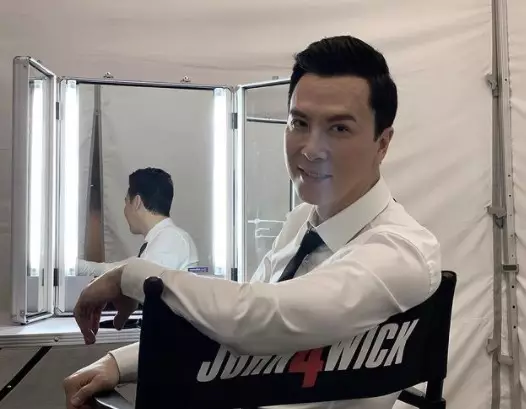 Kabar raja film Mandarin 90-an dari berbagai sumber Kabar raja film Mandarin 90-an dari berbagai sumber