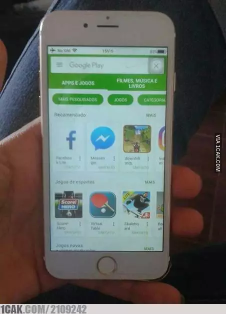 potret lucu orang asal pakai iPhone kocak deh © 2021 1cak.com potret lucu orang asal pakai iPhone kocak deh © 2021 1cak.com