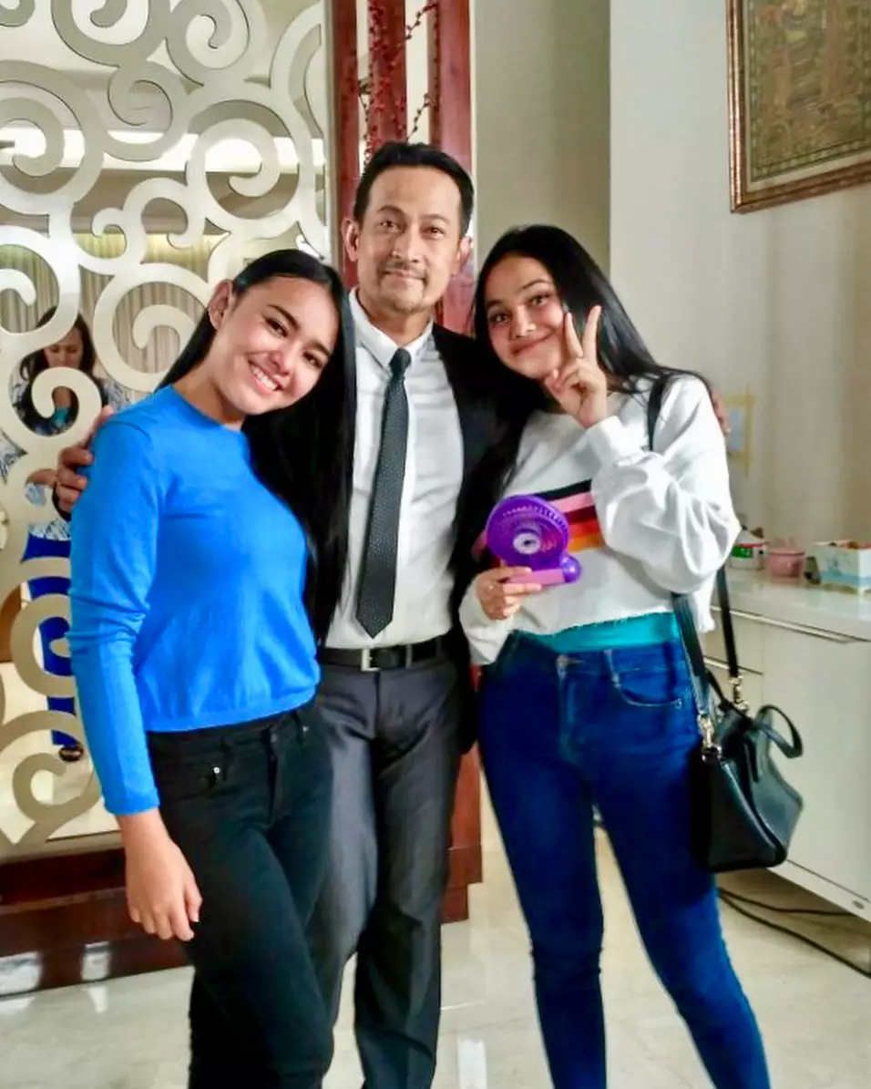 rommy sulastyo dan amanda manopo © 2021 Instagram rommy sulastyo dan amanda manopo © 2021 Instagram