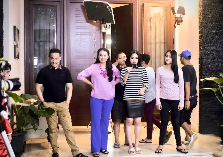 rommy sulastyo dan amanda manopo © 2021 Instagram rommy sulastyo dan amanda manopo © 2021 Instagram