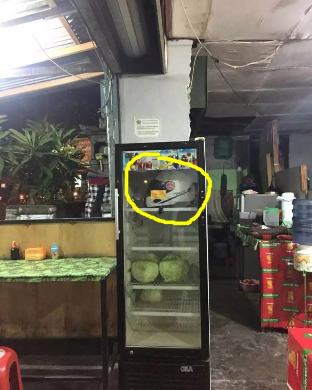 13 Potret kulkas alih fungsi jadi lemari berbagai sumber