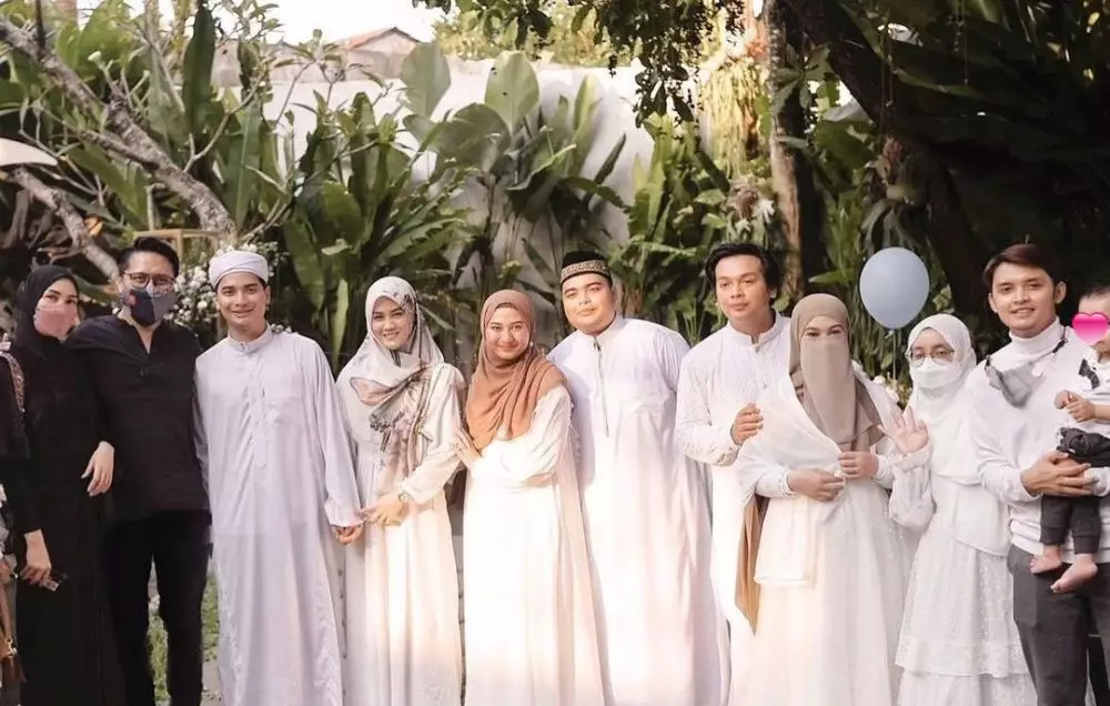 Potret tasyakuran 7 bulanan istri Natta Reza Instagram Potret tasyakuran 7 bulanan istri Natta Reza Instagram