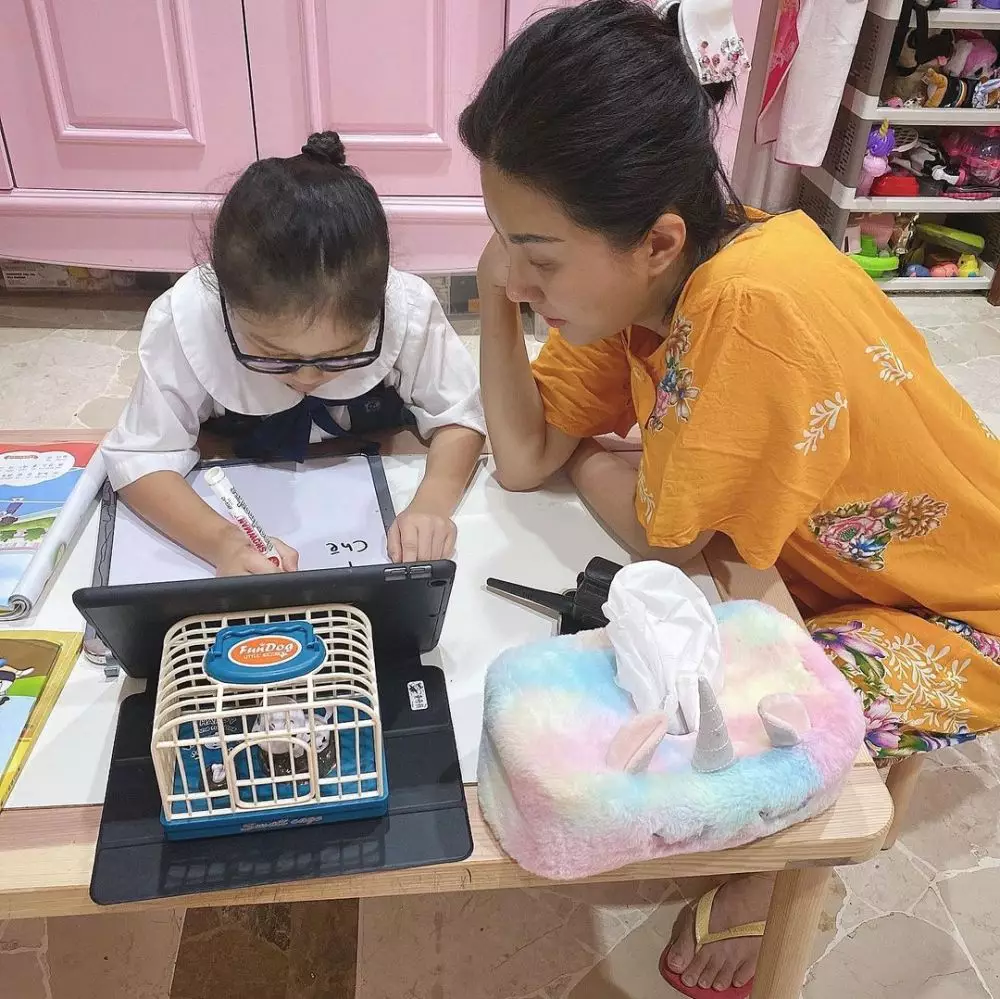 penampilan Sarwendah tuai pujian Instagram