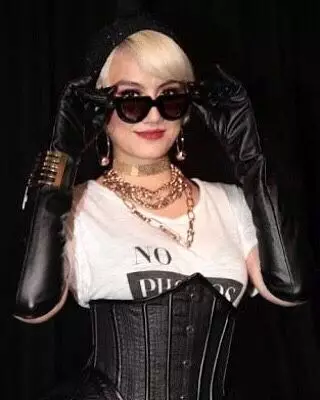 Bisnis Agnez Mo © 2021 brilio.net Bisnis Agnez Mo © 2021 brilio.net