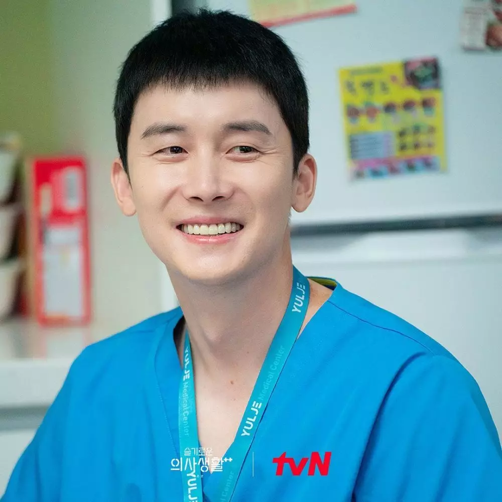 cameo hospital playlist Instagram/@hospitalplaylist_official