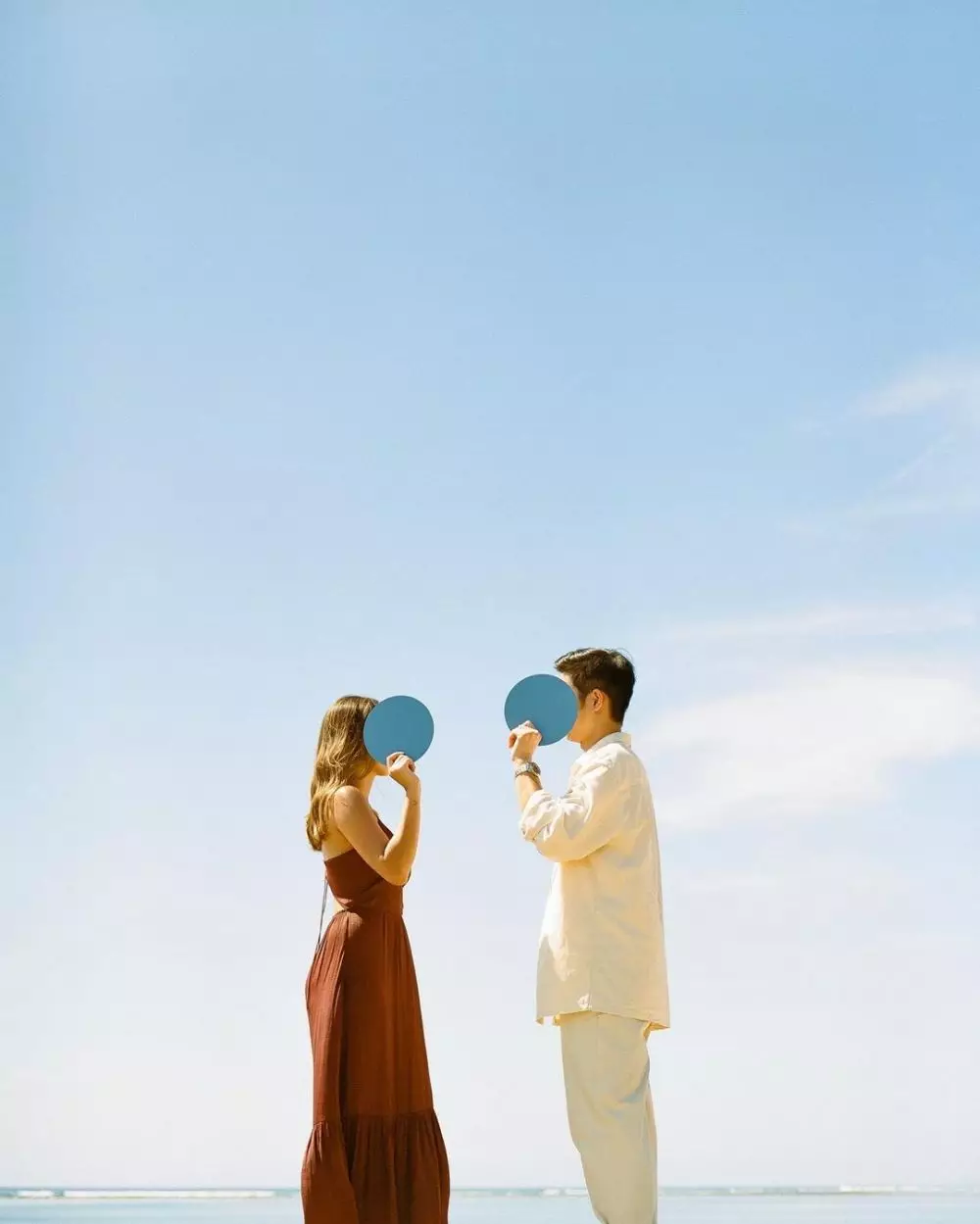 Tips foto prewedding © 2021 brilio.net Tips foto prewedding © 2021 brilio.net