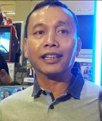 deretan perawatan ayah Rozak Berbagai sumber 